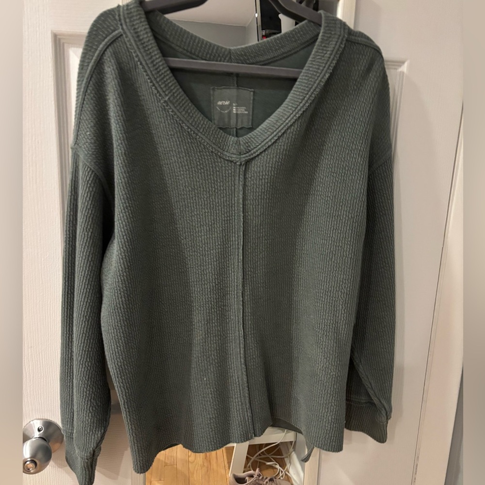 aerie v crewneck